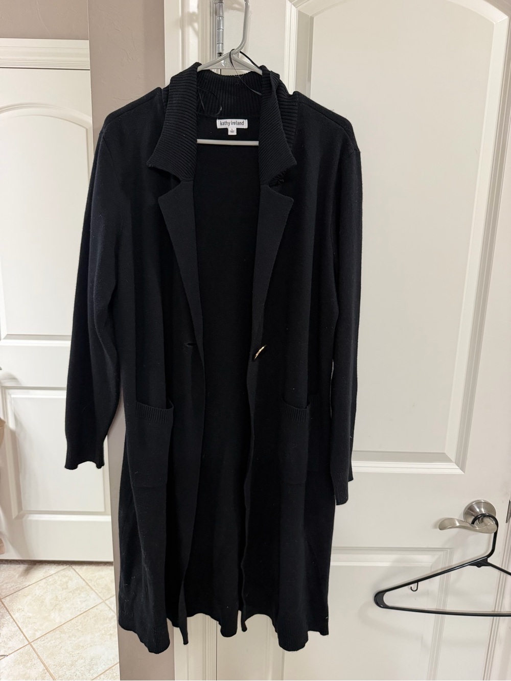 kathy ireland Black Long Open-Front Cardigan with Pockets